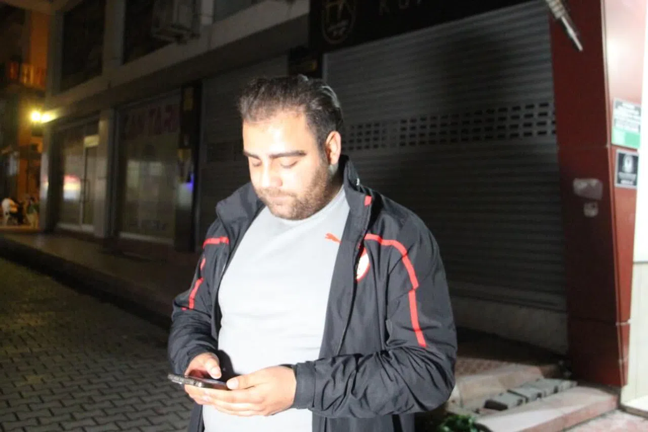 Çaresiz adam günlerdir annesini arıyor