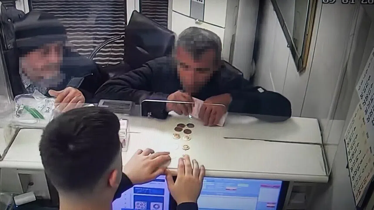 Yanlış işlem döviz bürosuna 49 bin 500 TL’ye mal oldu  