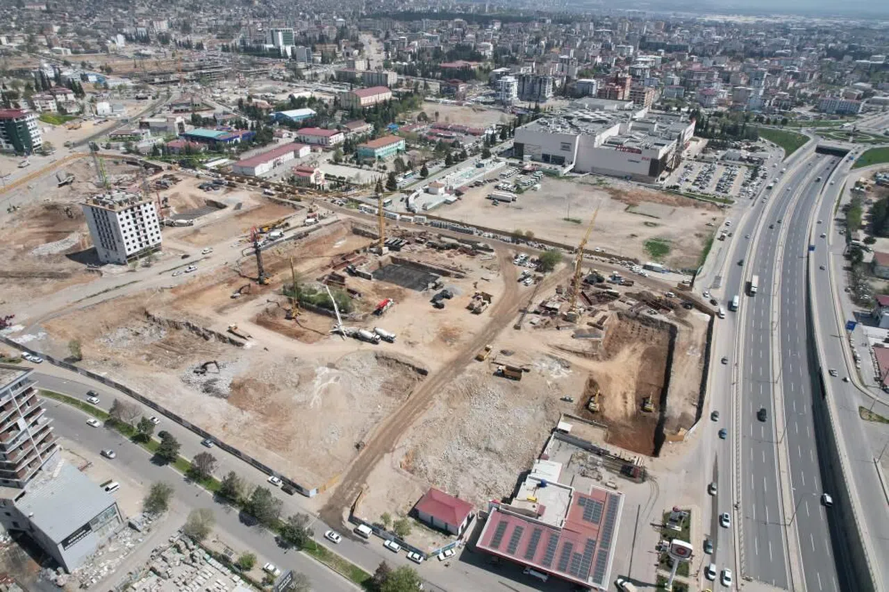 Ebrar Sitesi’nde yerinde dönüşüm