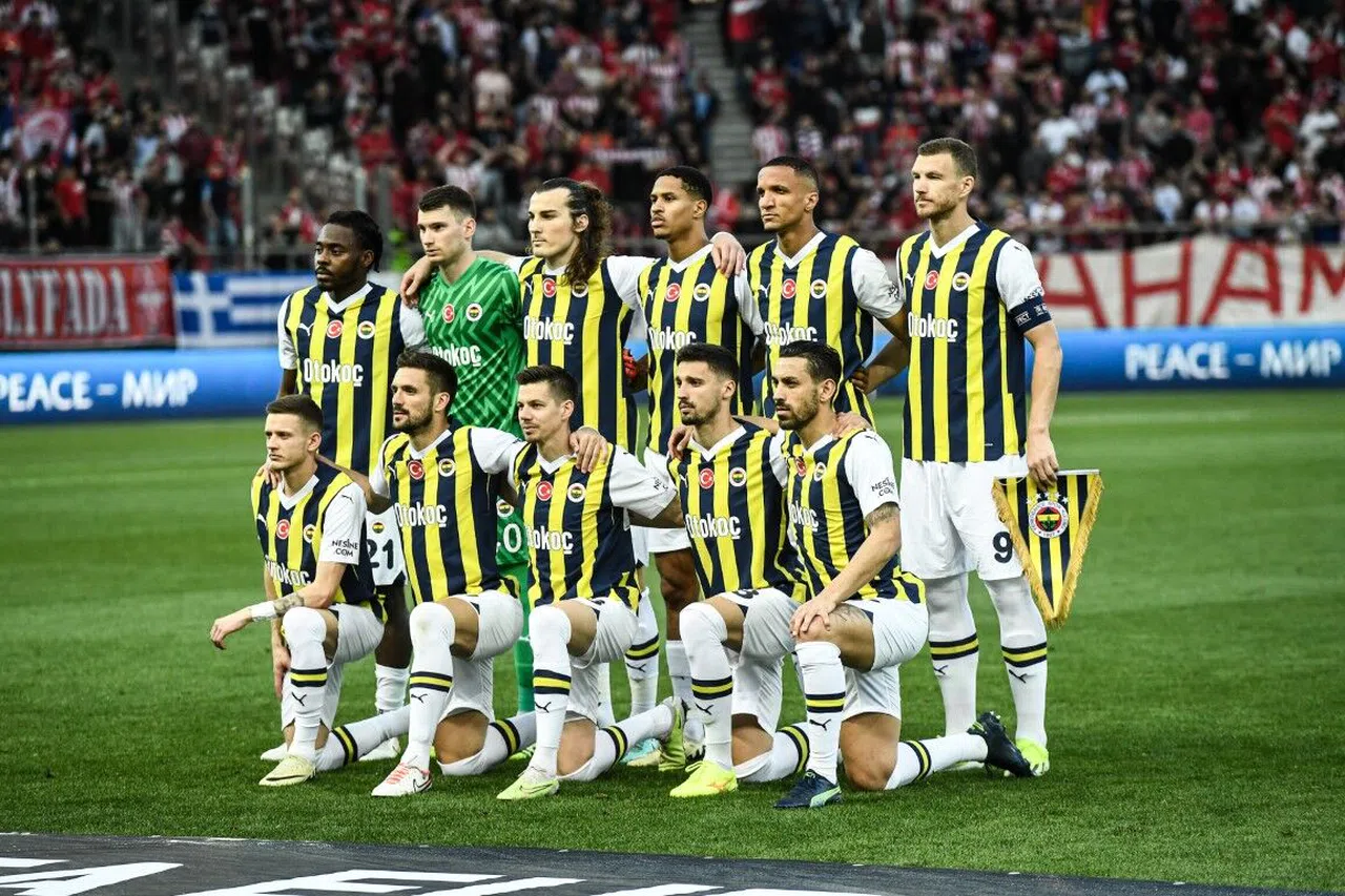 Fenerbahçe yarı final için sahada