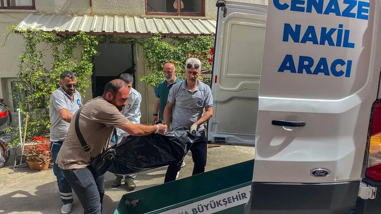 Pansiyon odasında şüpheli ölüm  