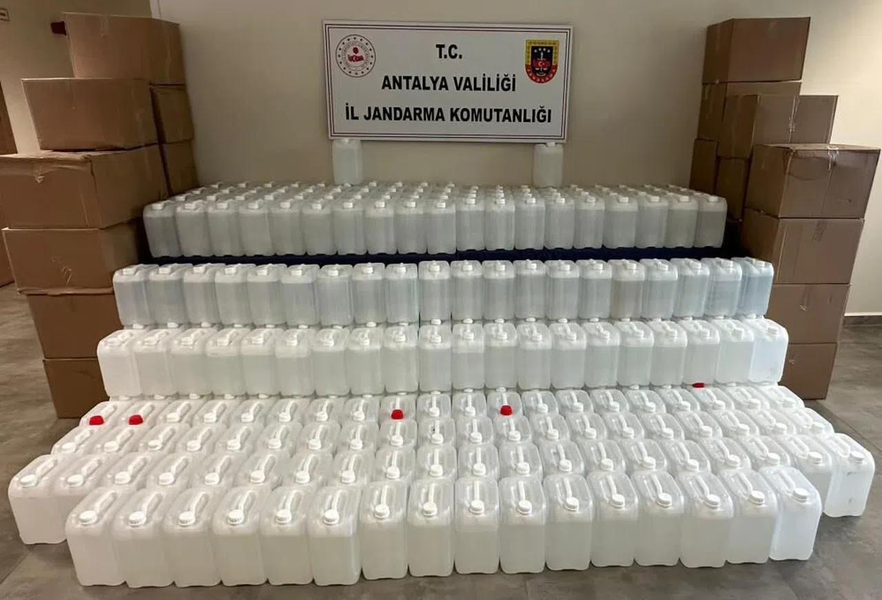 3 ton kaçak alkol ele geçirildi