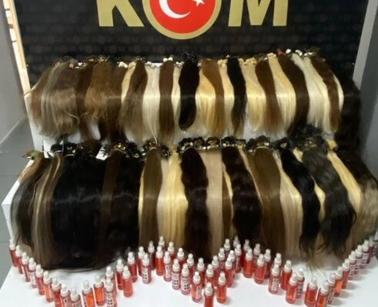 Gümrük kaçağı insan saçı ele geçirildi