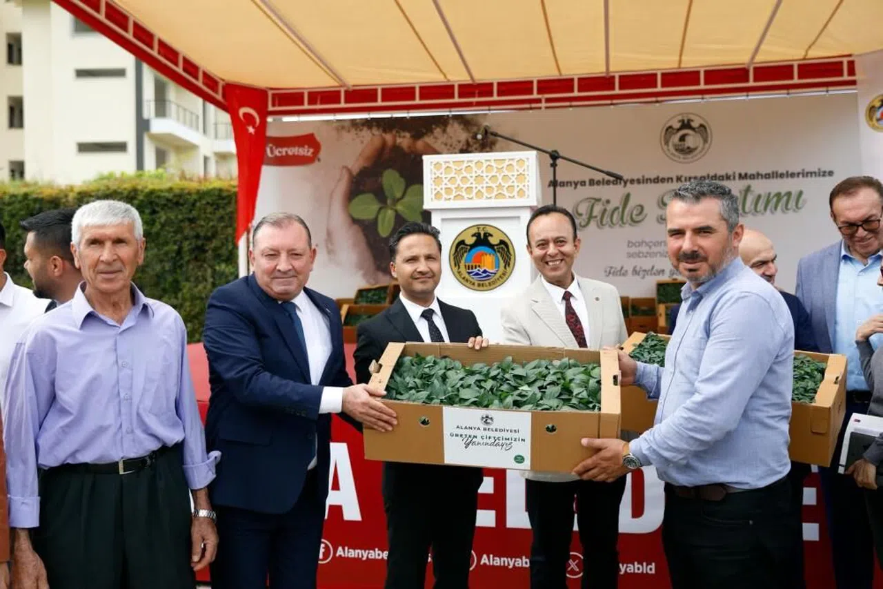 Kırsal mahallelere 311 bin fide desteği