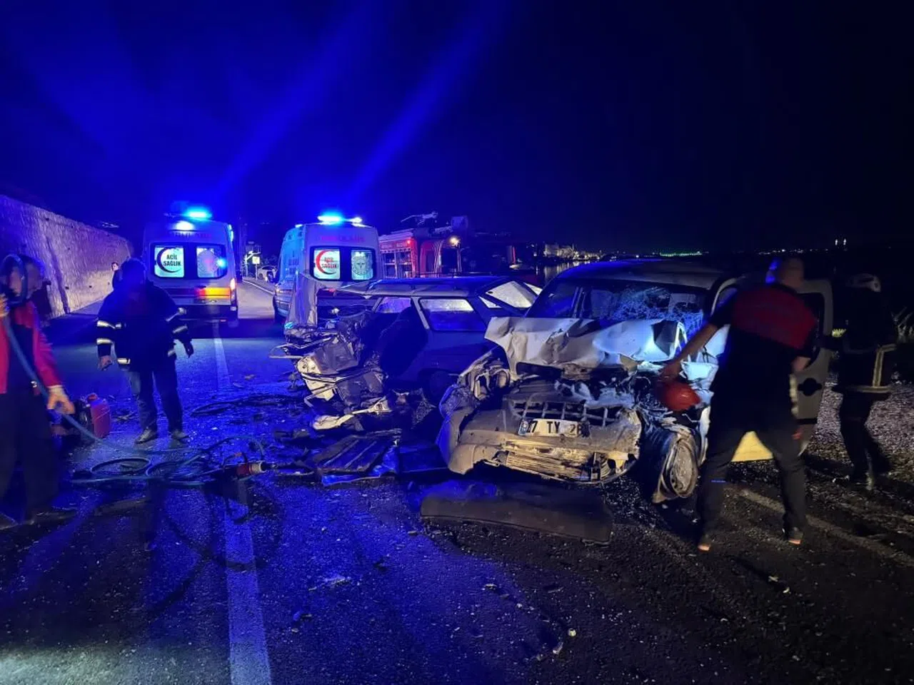 Kazada can pazarı: 1 ölü 5 yaralı