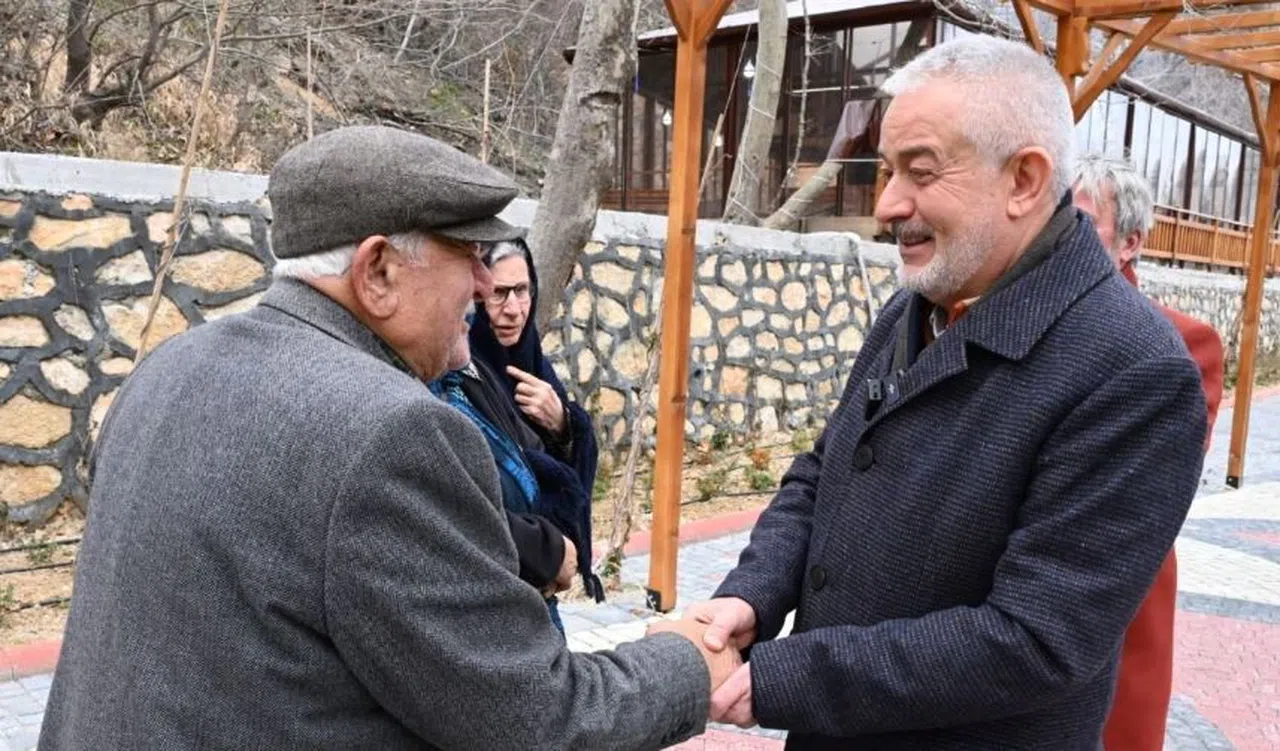 Başkan Başdeğirmen: “O güler yüzünüzle sizinleyiz”