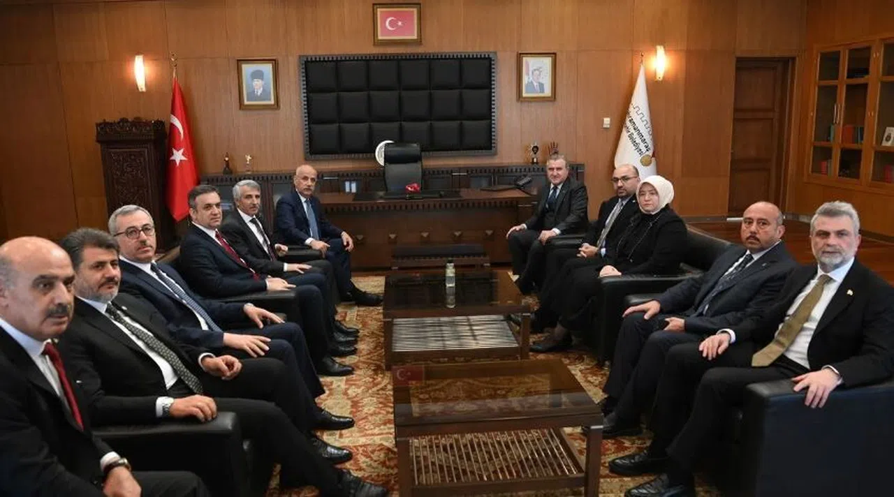 Başkan Güngör, Gençlik ve Spor Bakanı Bak’ı Ağırladı