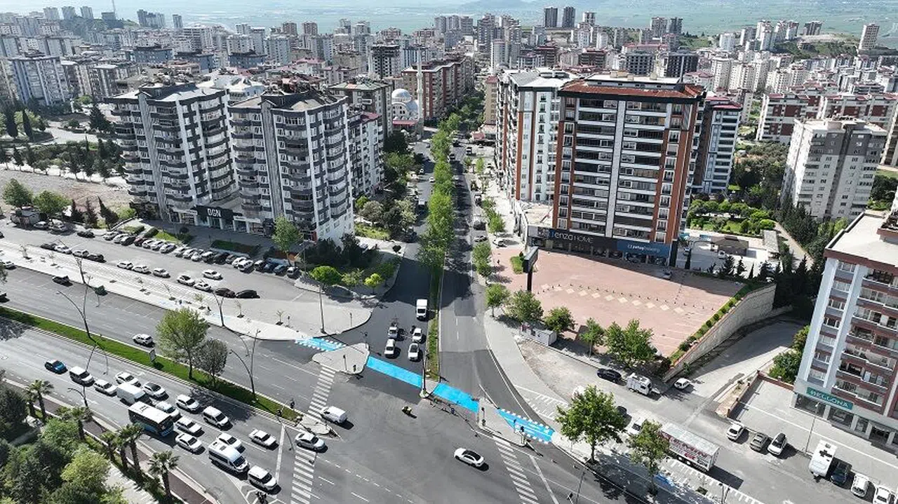 Onikişubat'ta Asfalt Yenileme Çalışmaları