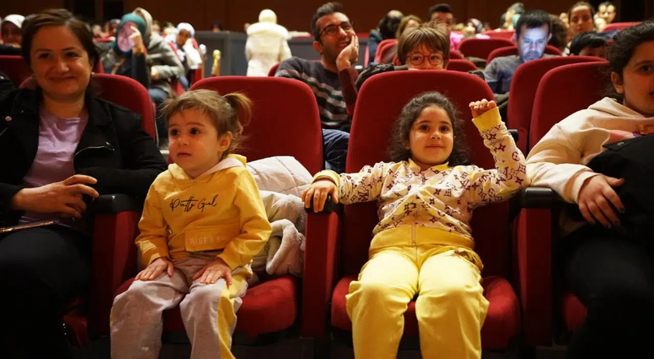 Büyükşehir Ara Tatilde de Kahramanmaraşlı Miniklerin Yanında