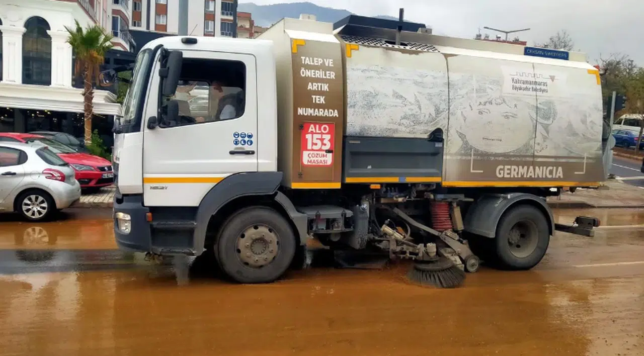 Büyükşehir, Sağanak Yağışlara Karşı Sahada