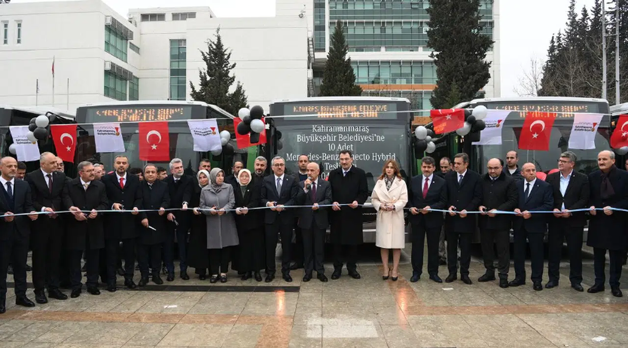Büyükşehir, Toplu Taşıma Filosuna 10 Yeni Hibrit Otobüs Kazandırdı
