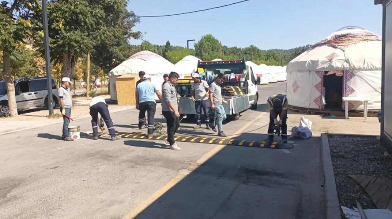 Büyükşehir Trafik Güvenliği İçin 7/24 Sahada
