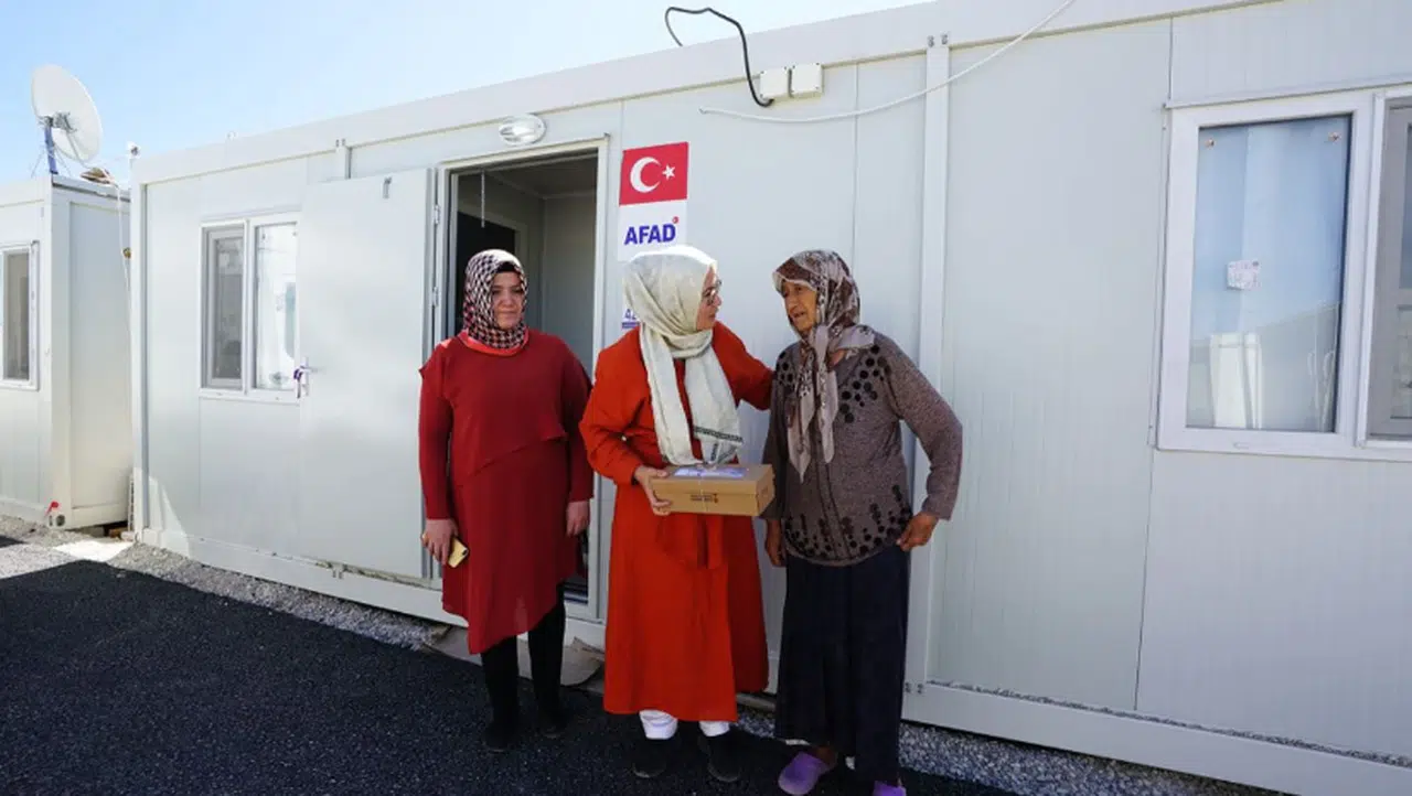 Büyükşehir’den Alzheimer Günü’nde Gönüllere Dokunan Ziyaretler