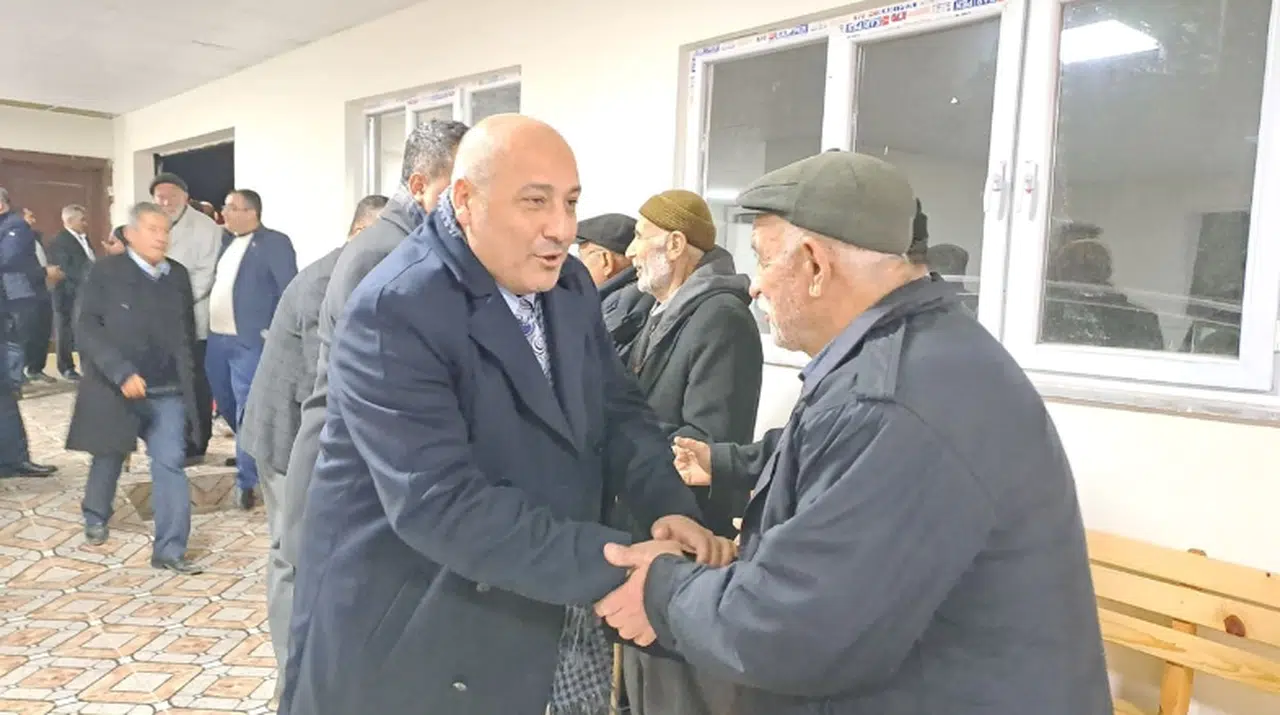 Ceyhan, “Batı mahalleleri evlatlık muamelesi görmekten çıkacak”