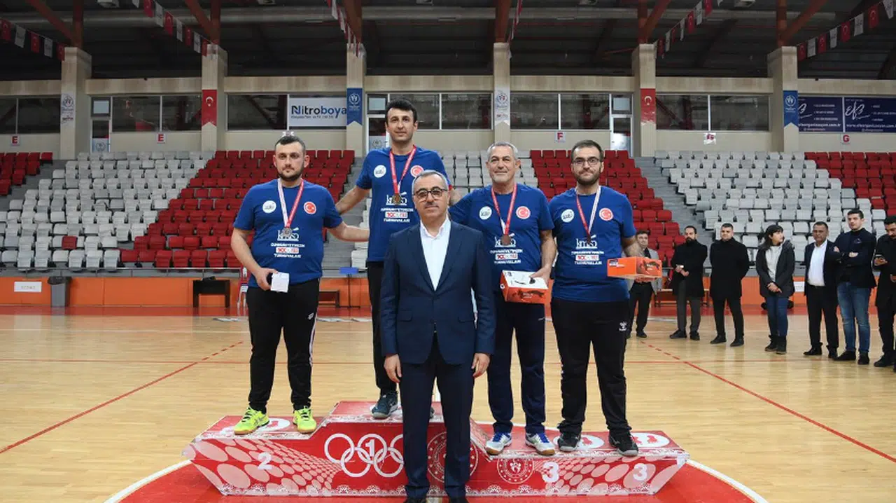 Cumhuriyetin 100. Yılı Spor Turnuvası Ödül Töreni