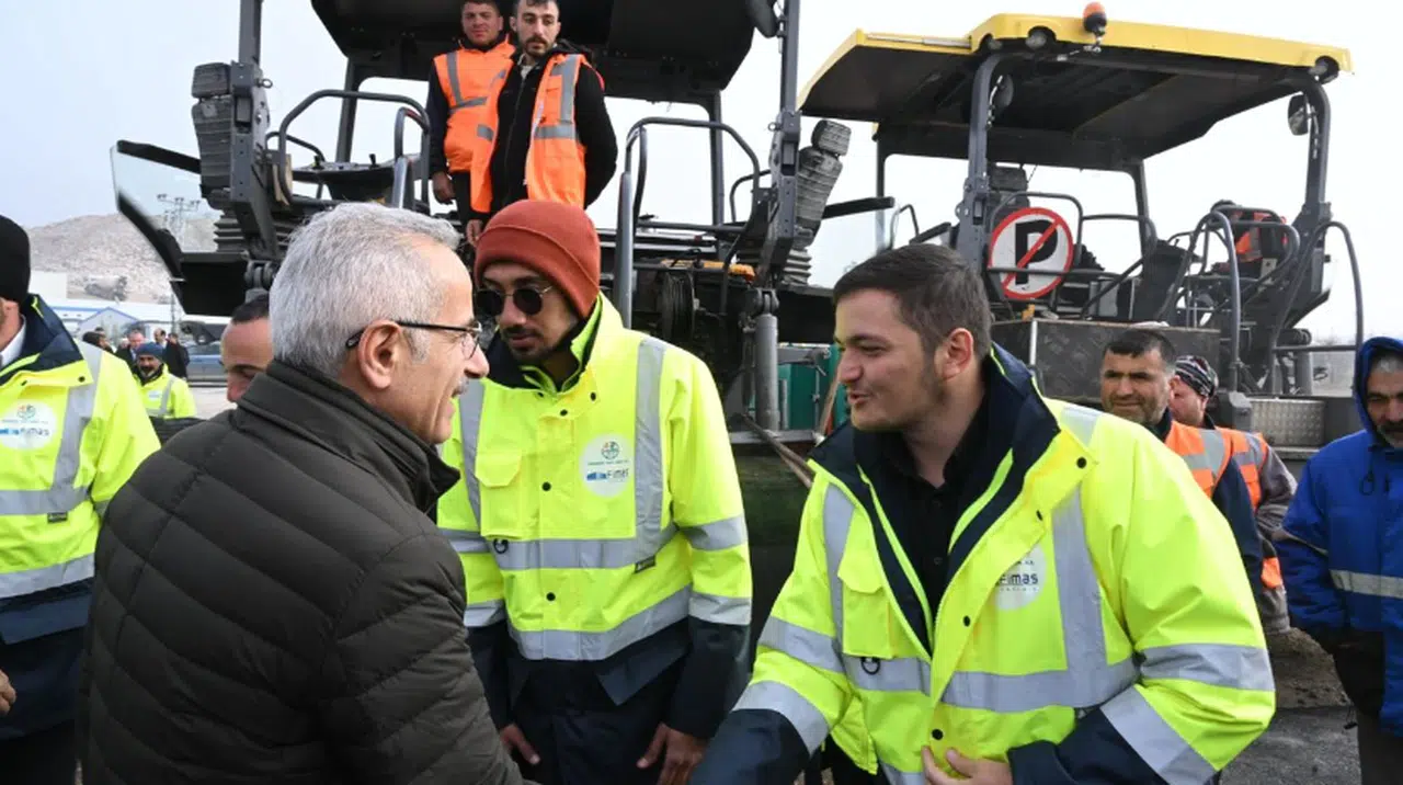Deprem Konutlarının Yolları Hazır