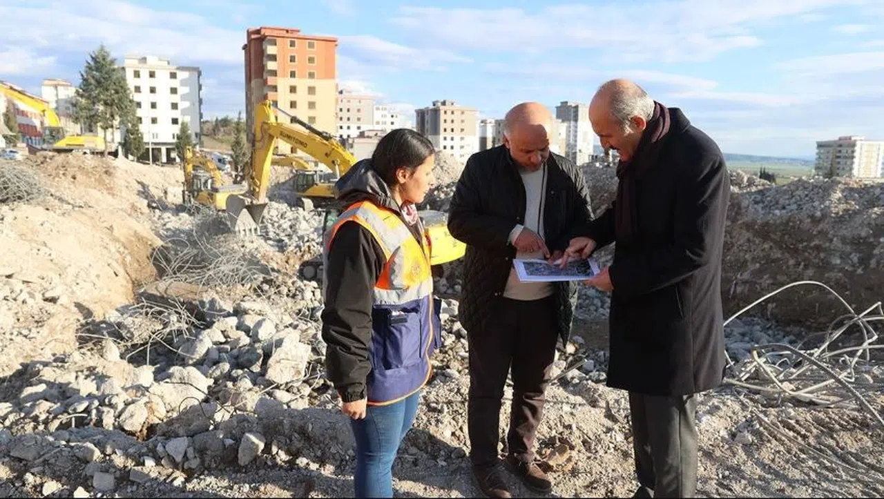 Doğukent'te ilk kazma vuruldu