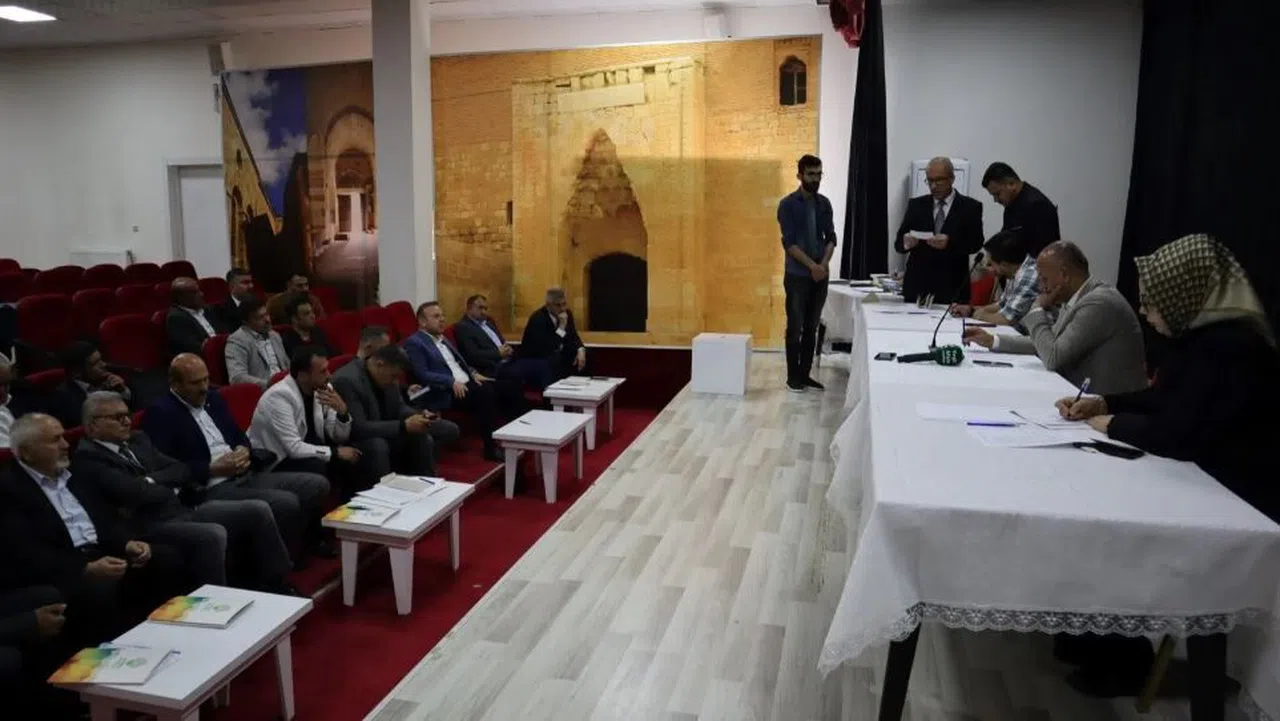 Afşin’de Kıraç başkanlığında ilk meclis toplantısı