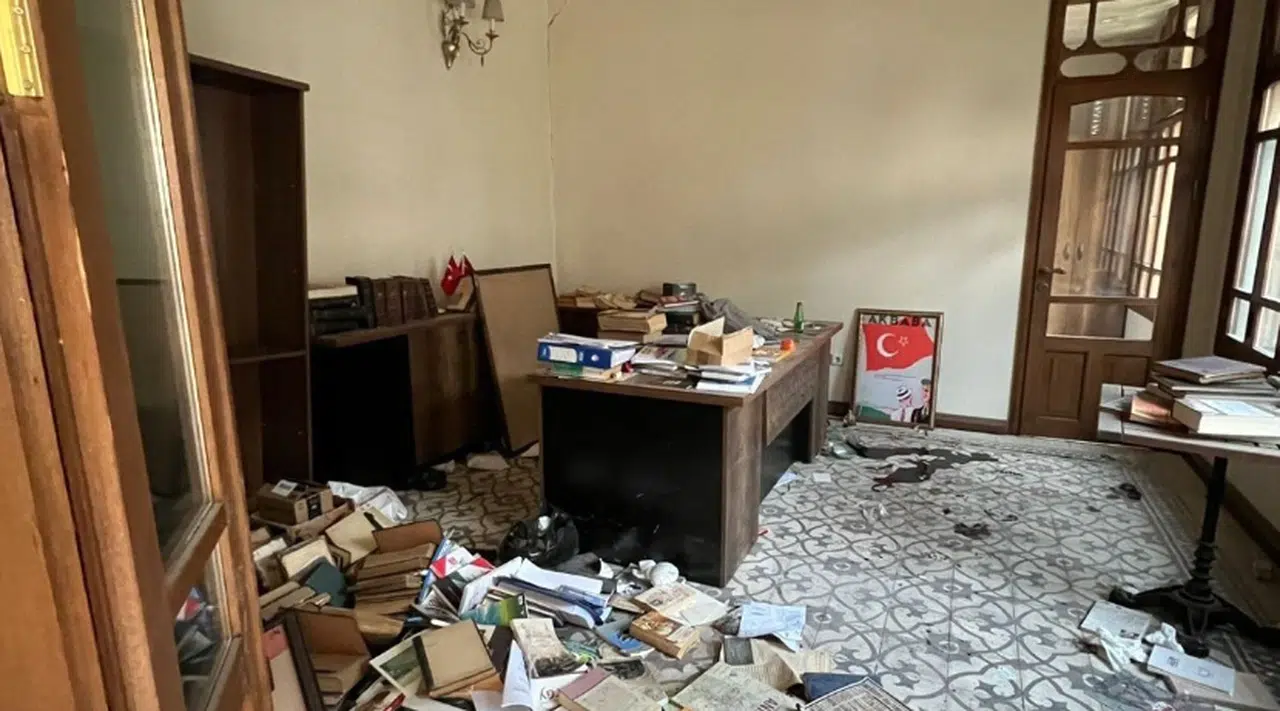Enkazdan Çıkarılan Tarihi Eserler Türk Tarih Kurumu’na Emanet Edildi