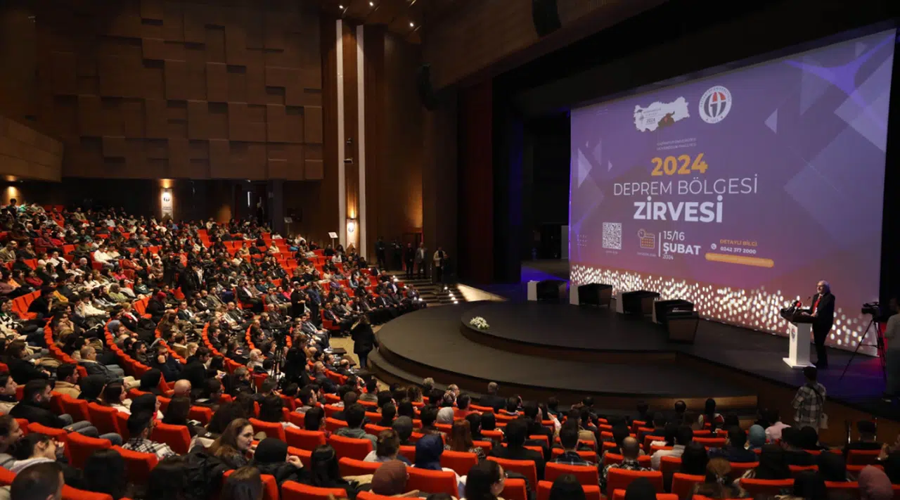 GAÜN’de deprem bölgesi zirvesi  