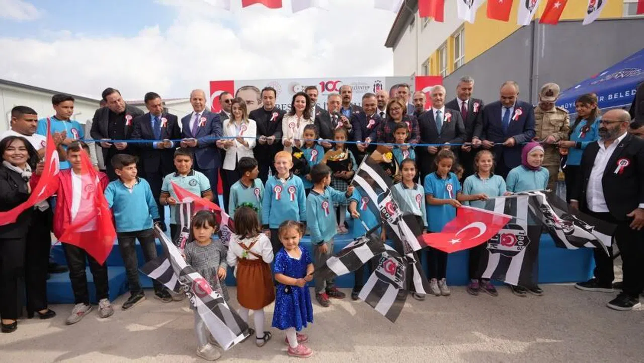 Gaziantep Valisi Çeber: "Emeklerinden dolayı Beşiktaş Kulübü'ne teşekkür ediyoruz"