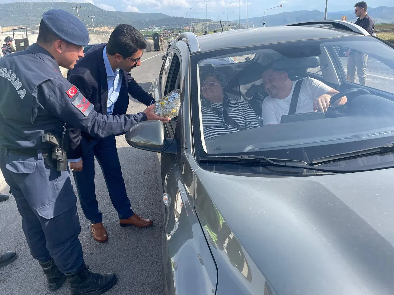 Jandarmadan sürücülere güvenli sürüş uyarısı