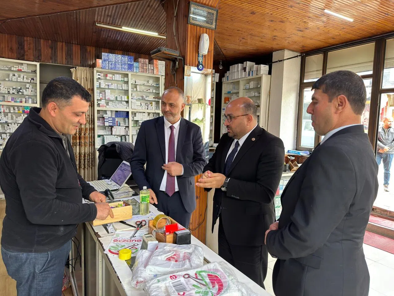 Şahin Andırın’da vatandaşların bayramını kutladı