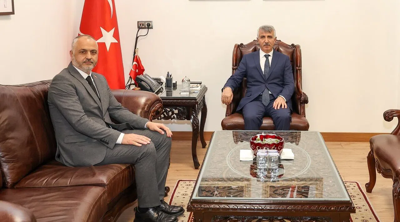 Gökşen, Vali Ünüler’i ziyaret etti