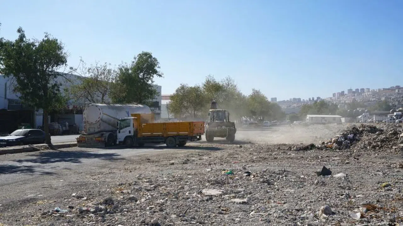 Hâl, İnşaat Atıkları ve Molozlardan Temizleniyor