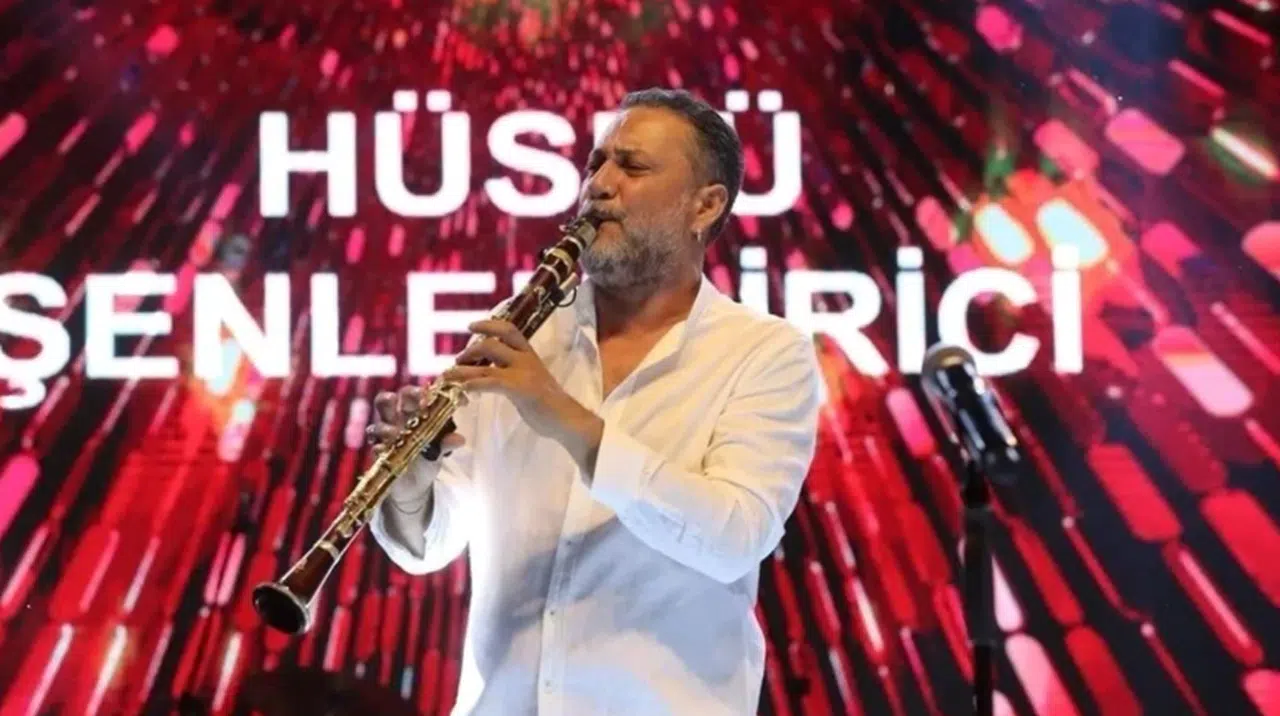 Hüsnü Şenlendirici Kimdir? Nereli, Kaç Yaşında?