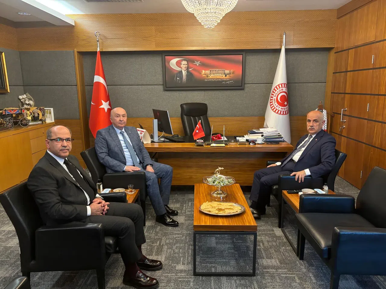 Milletvekillerinden KSÜ'ye Destek Sözü