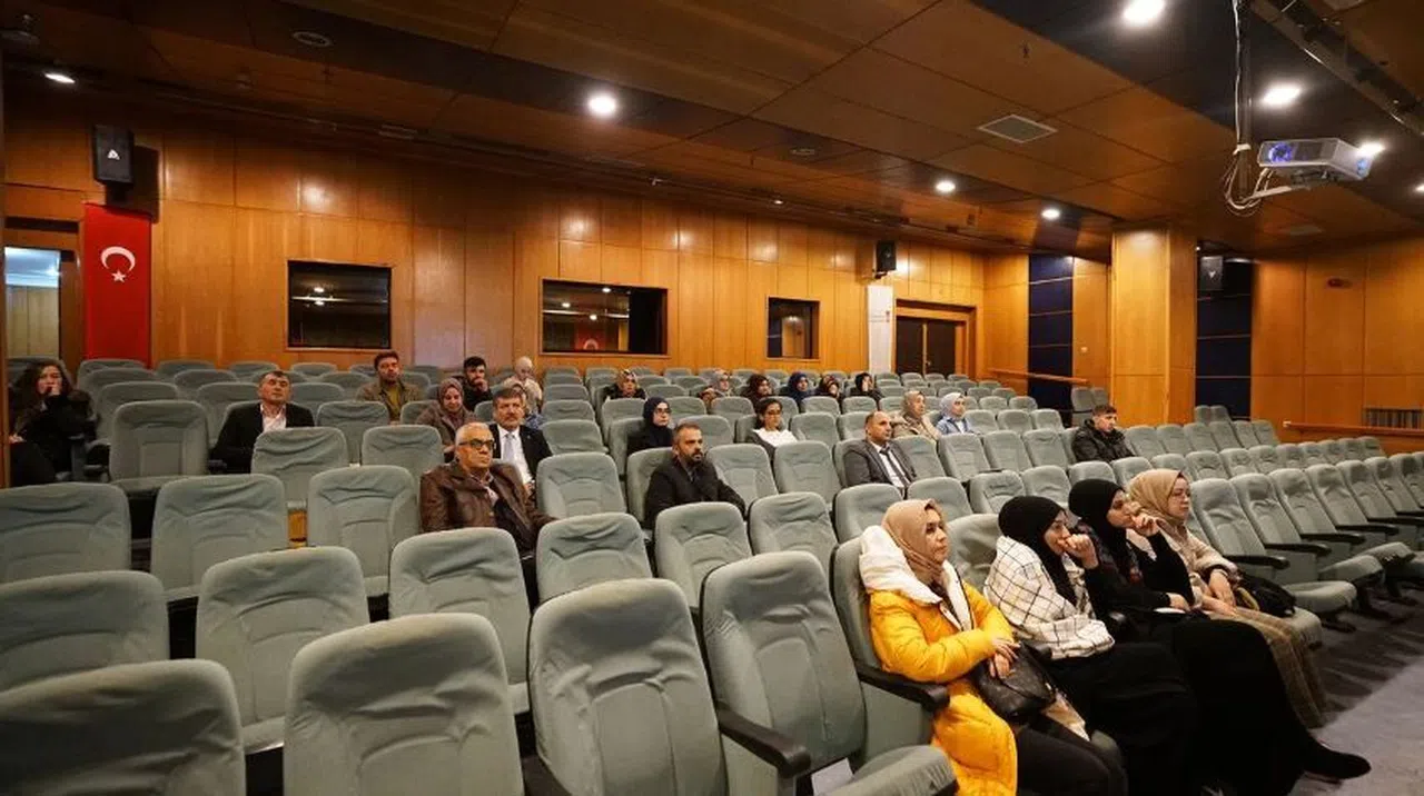 Kahramanmaraş Akademi’nin Güz Döneminde Eğitimler Sürüyor