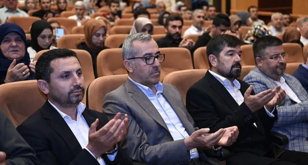 Kahramanmaraş'ta Asrın Felaketini Anma ve Hatim Gecesi