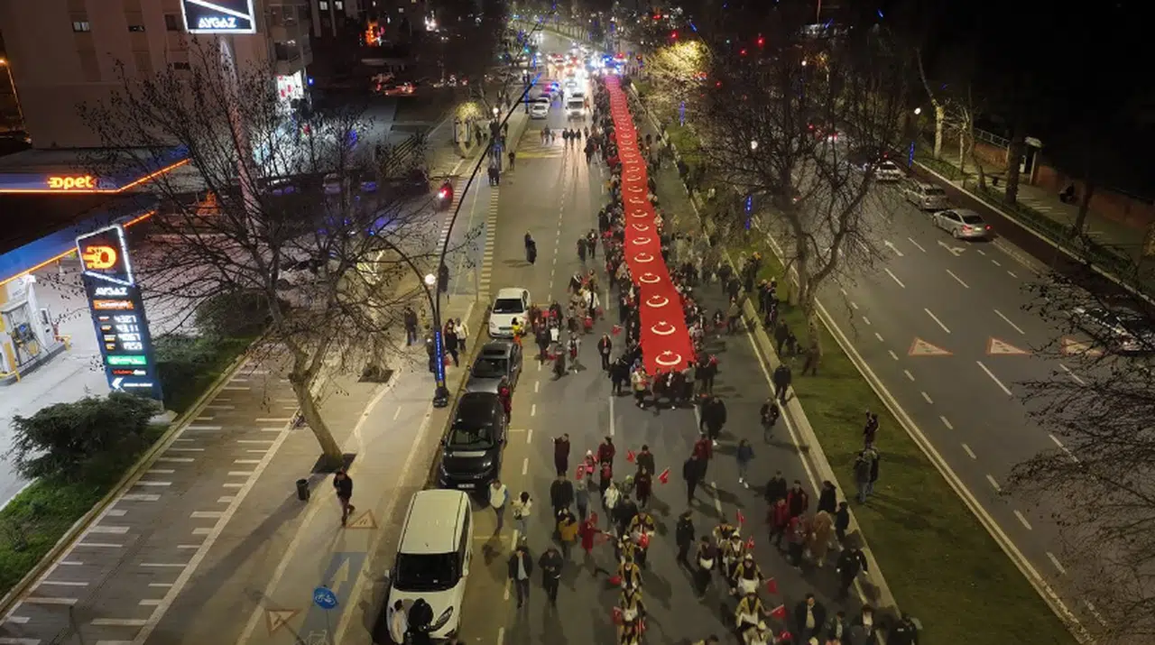 Kahramanmaraş'ta Fener Alayı ve Mehteran Konserine Büyük İlgi