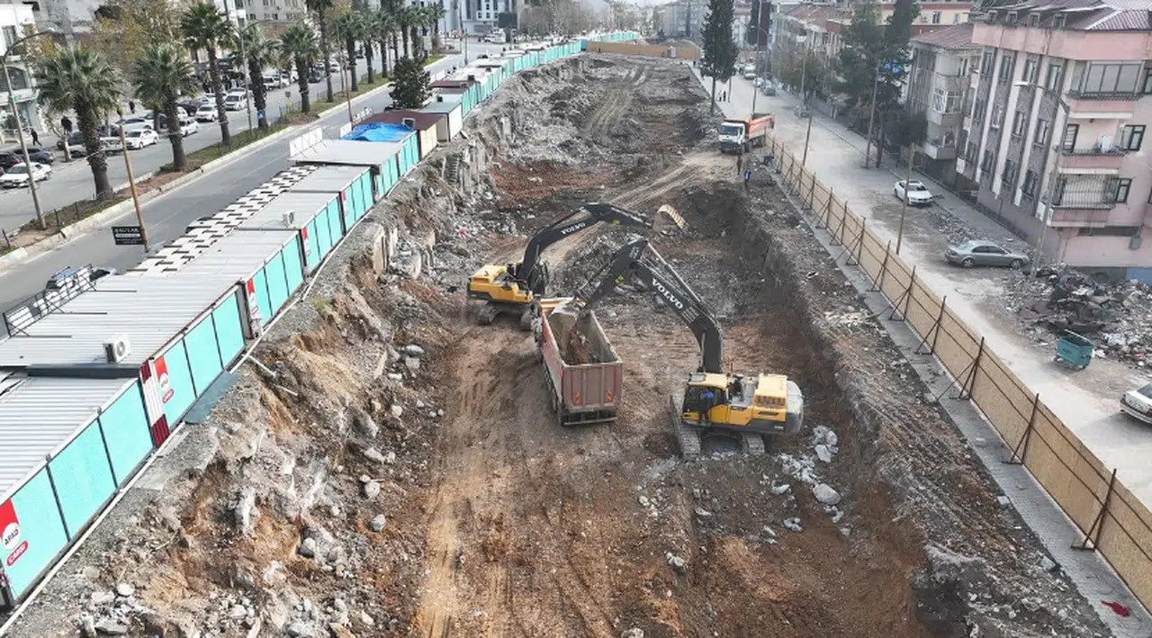 Kahramanmaraş’ta yeni iş yerleri ve konutlar yükseliyor