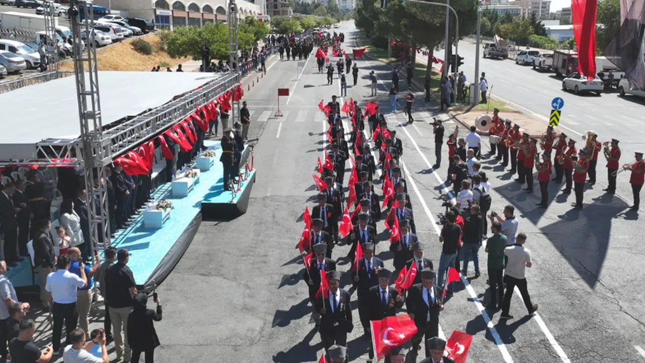 Kahramanmaraş’ta Zafer Bayramı’nın 101. Yıl Dönümü Kutlandı