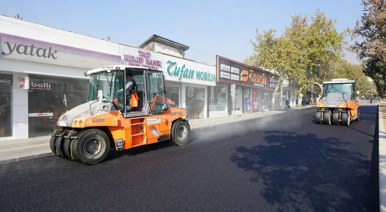 Büyükşehir, Azerbaycan Bulvarı’nı Yeniliyor