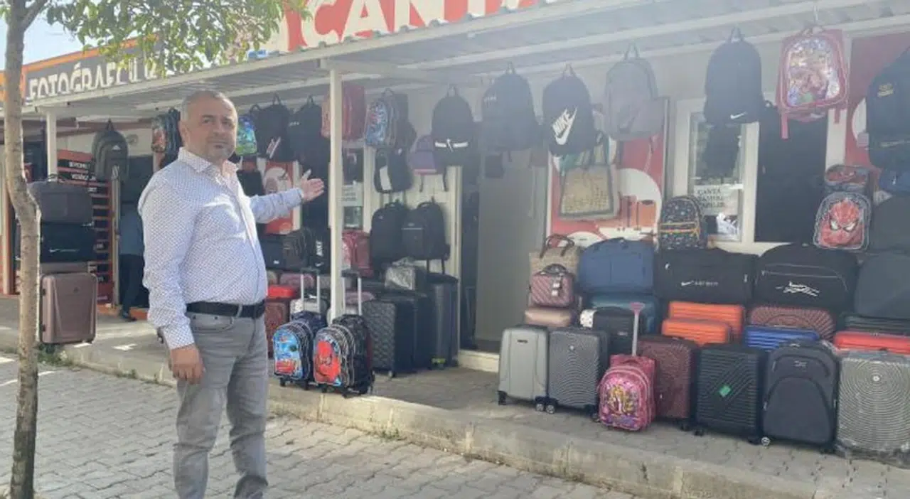 Konteynerdeki esnafın elektriği kesildi