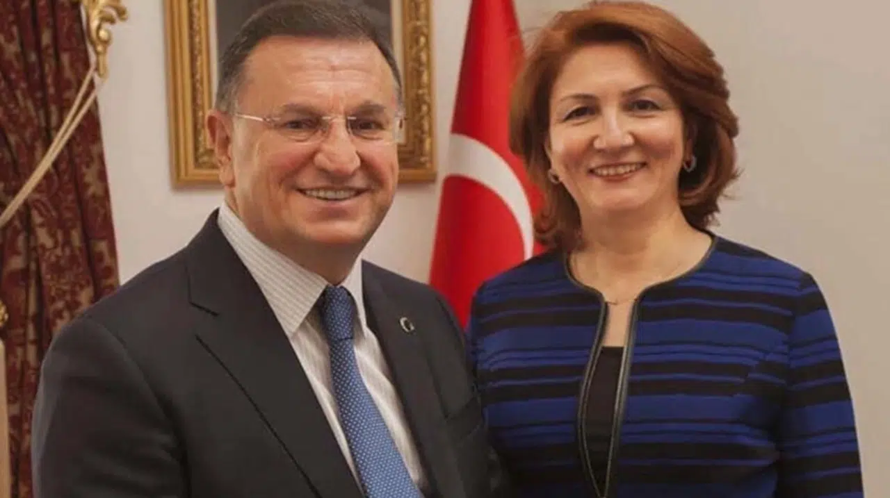 Lütfü Savaş'ın Eşi Nazan Savaş Kimdir? Nereli, Kaç Yaşında?