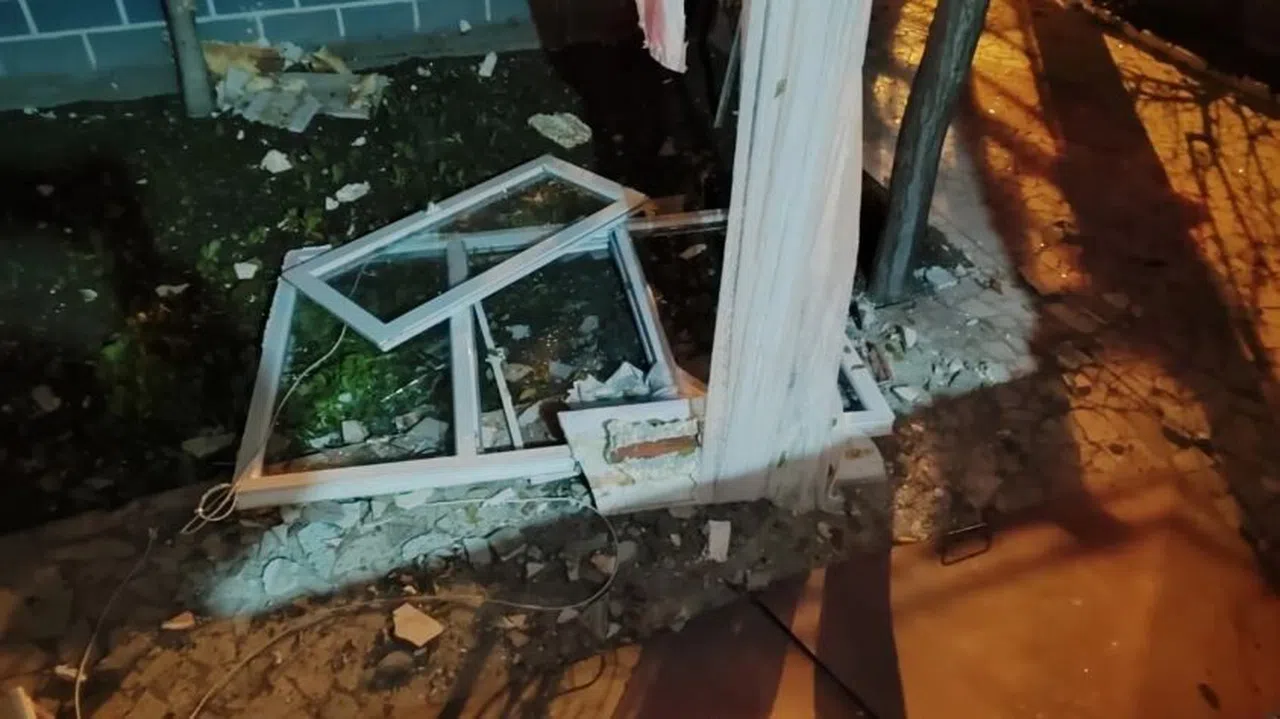 Müstakil evde doğal gaz patlaması: 2 yaralı