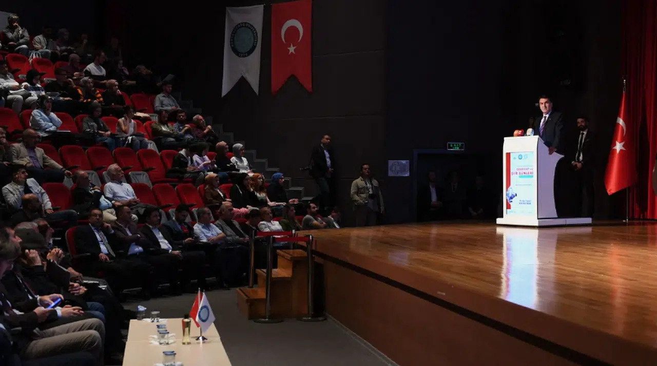 Necip Fazıl Kısakürek’in hayatı ve eserleri konuşuldu