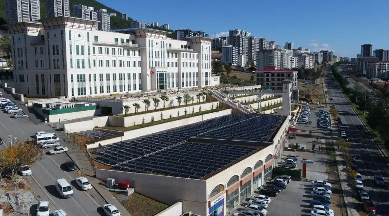 Onikişubat, yeşil enerjiyle geleceğe yatırım yapıyor