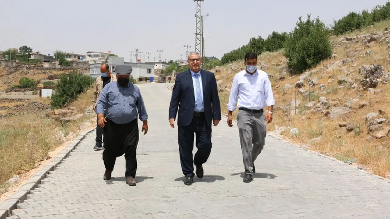 Pazarcık’taki kırsal mahallelerde de yüzler gülüyor
