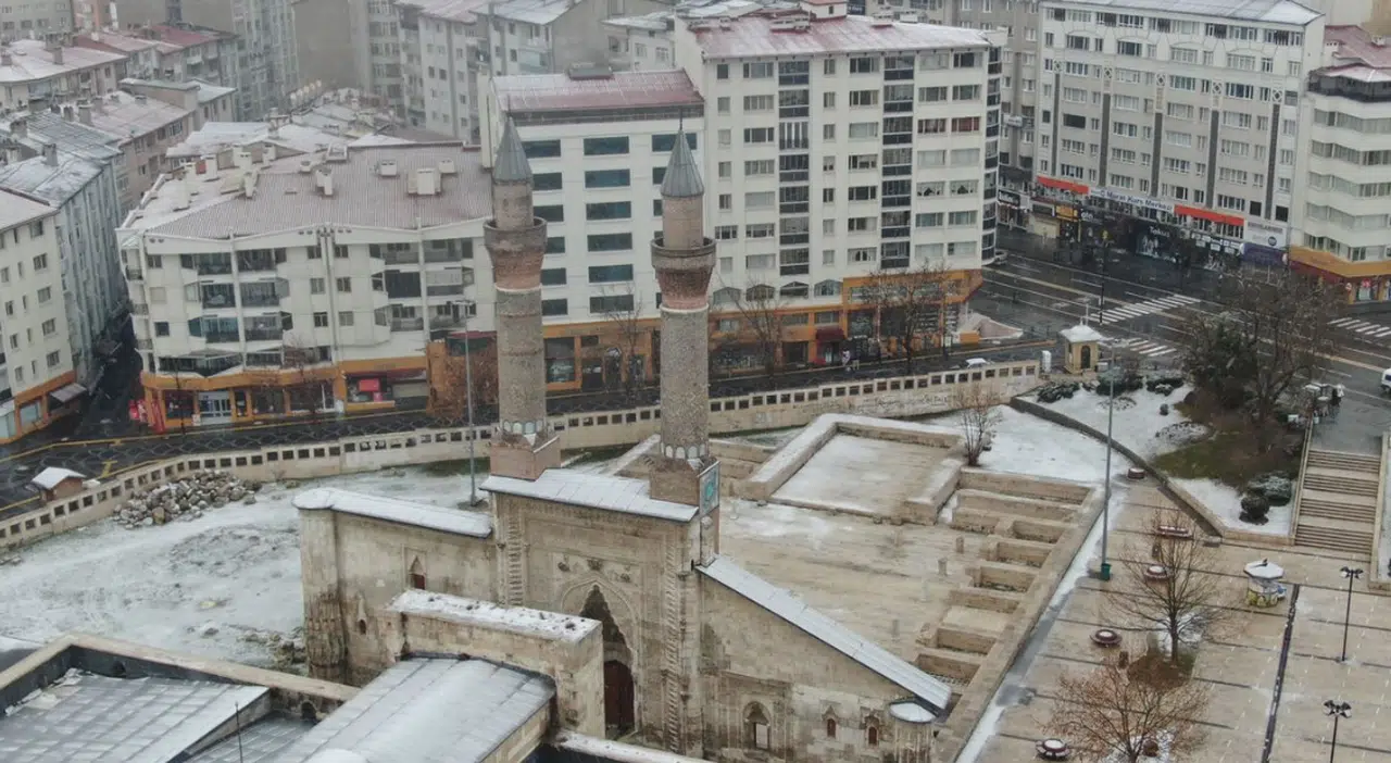 Sivas kara hasret kaldı