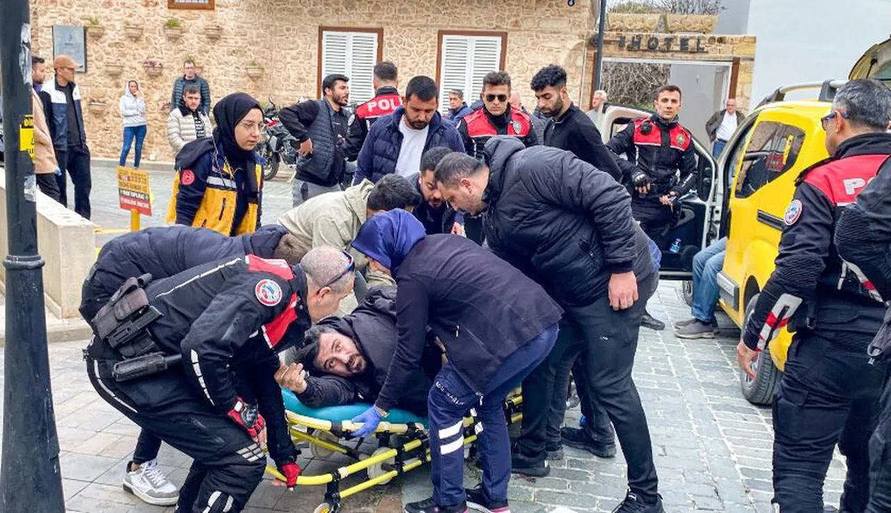 Ticari taksi sürücüsü, motosiklet sürücüsünü tabanca ile vurarak yaraladı
