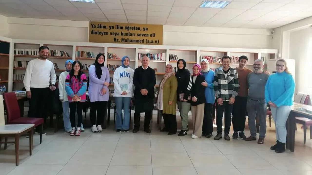 Usta kalemler kütüphane söyleşileri’nde okurlara seslendi