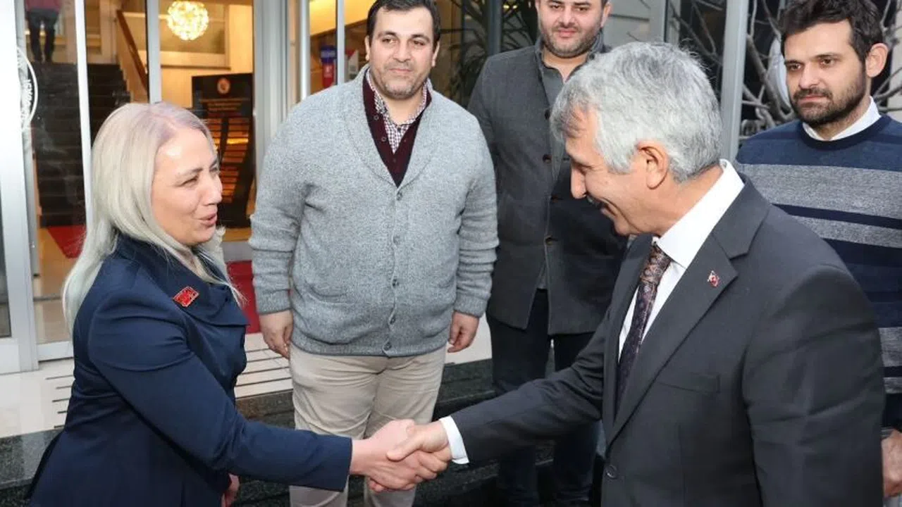 Vali Ünlüer Ziyaretlerine Devam Ediyor