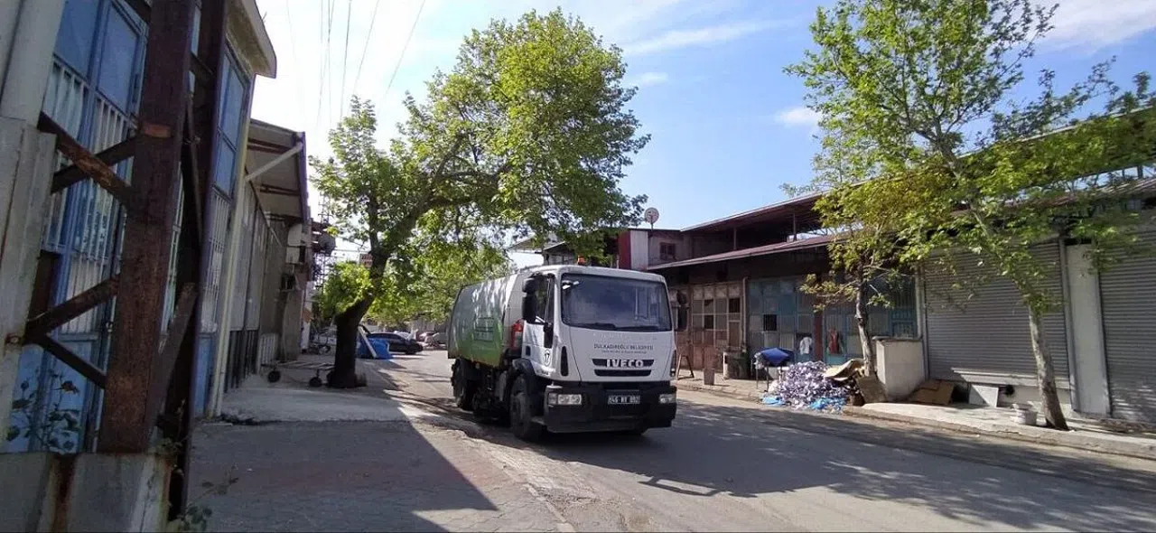 Dulkadiroğlu Belediyesi’nden bayram temizliği