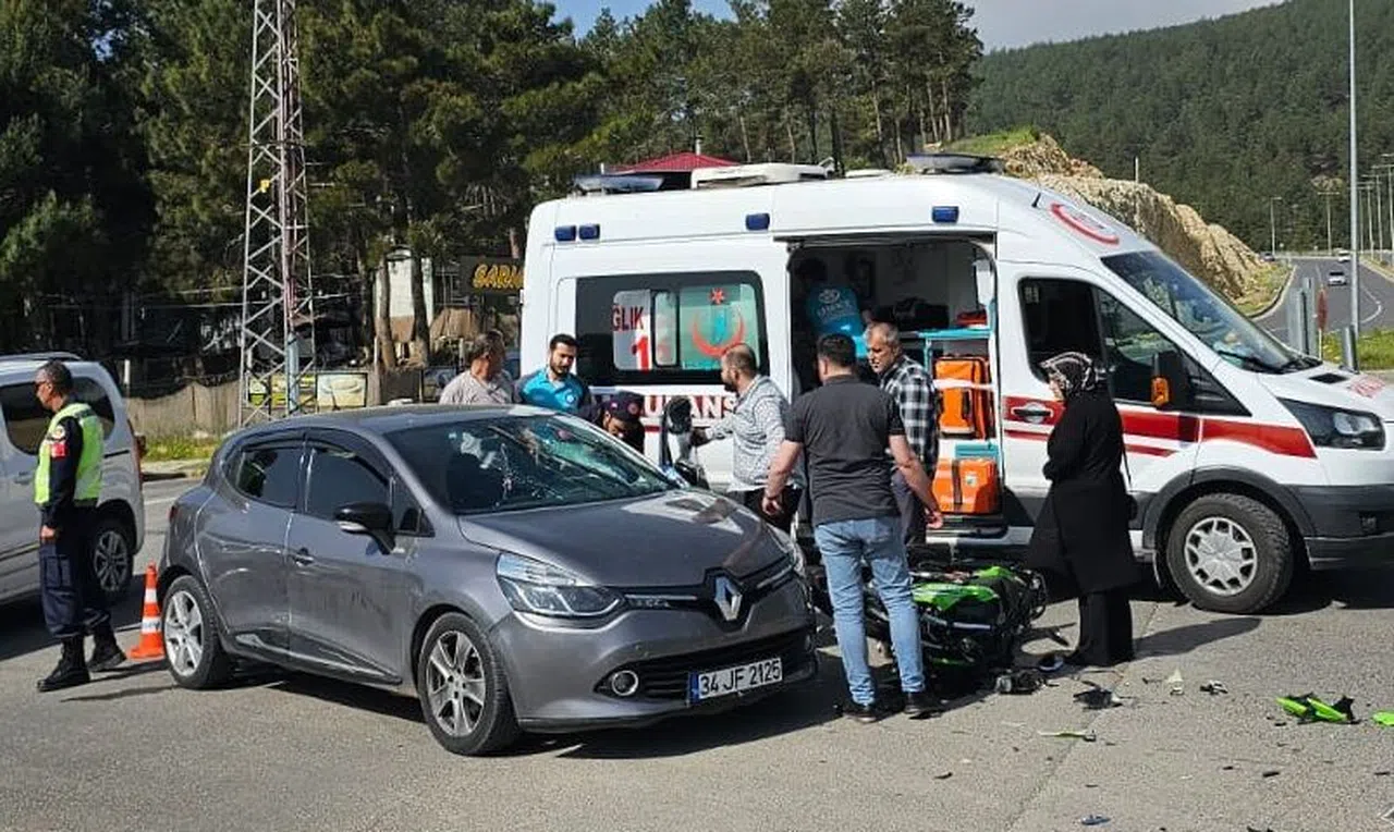 Otomobil il motosiklet çarpıştı: 2 yaralı