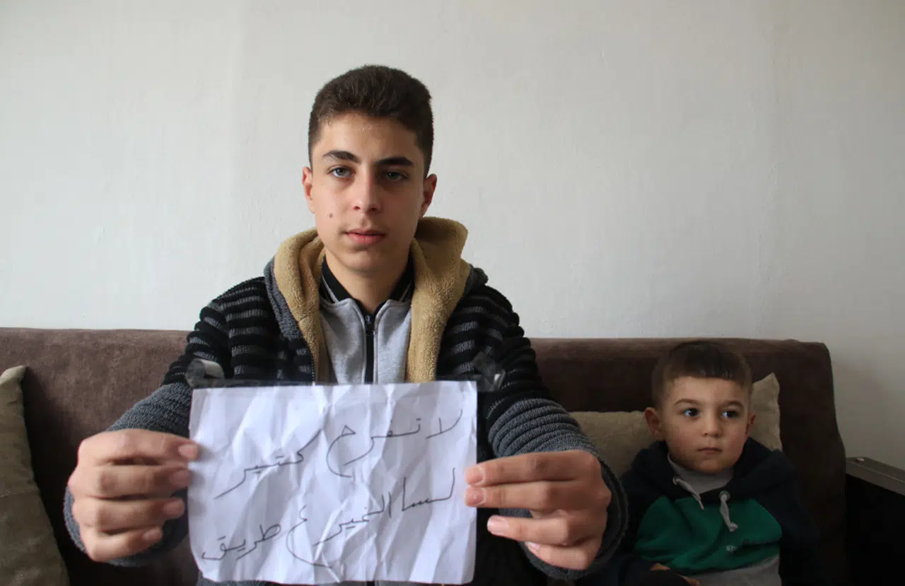 Yangın sonrası kapıya bırakılan mesaj tedirgin etti